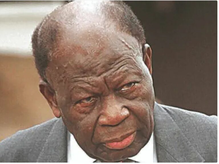 Nigeria’s First Chartered Accountant Akintola Williams Dies at 104 Years 