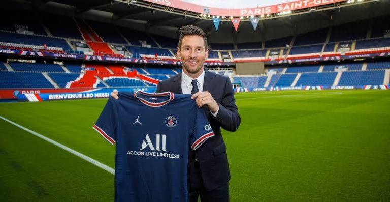 PSG to Expand Stadium after Signing Messi