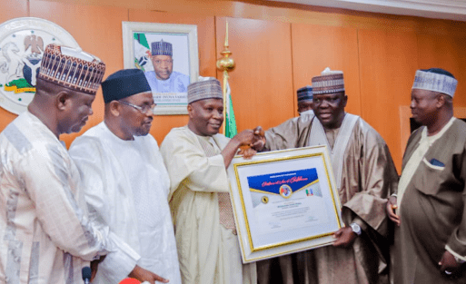 Gombe South APC Present Certificate of Vote of Confidence to Gov. Inuwa Yahaya
