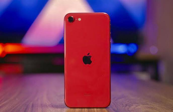 Apple Unveils New Budget iPhone SE