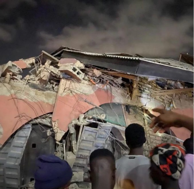 7-Storey Building Under Construction Collapses In Lekki, 6 Persons Trapped